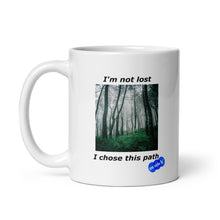 Load image into Gallery viewer, I&#39;M NOT LOST - YOUNICHELY - White glossy mug
